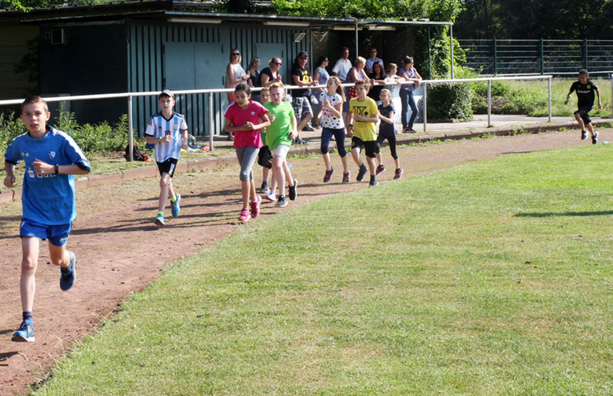 Auf dem Sportplatz